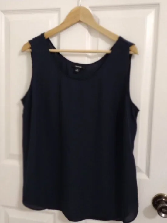 Alfani Sleeveless Blouse Bundle 3 Tops Large Black White Navy Flowy Workwear - Picture 7 of 10